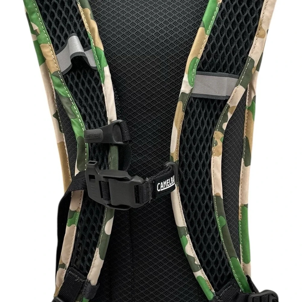 CamelBak MULE Kids Mini Hydration Reservoir Backpack 50oz 1.5L Camo Print